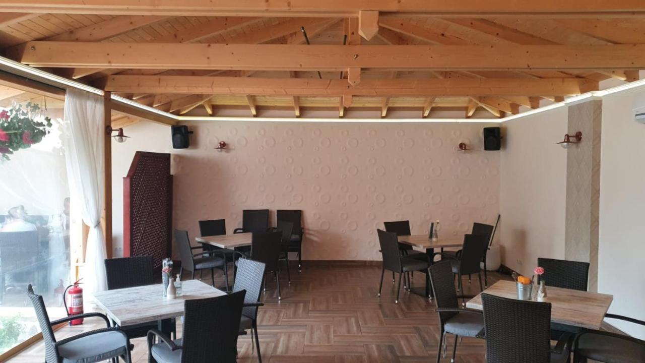 Pensiune Restaurant Ovidiu Valea lui Mihai Bagian luar foto