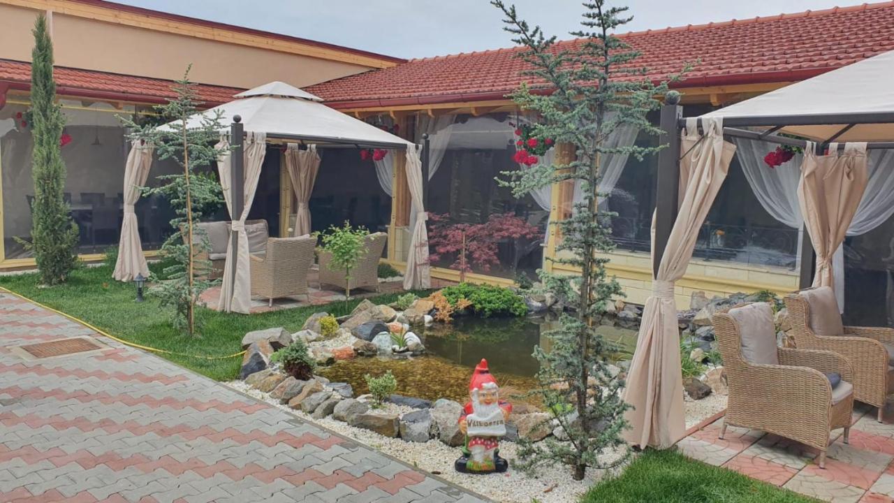 Pensiune Restaurant Ovidiu Valea lui Mihai Bagian luar foto